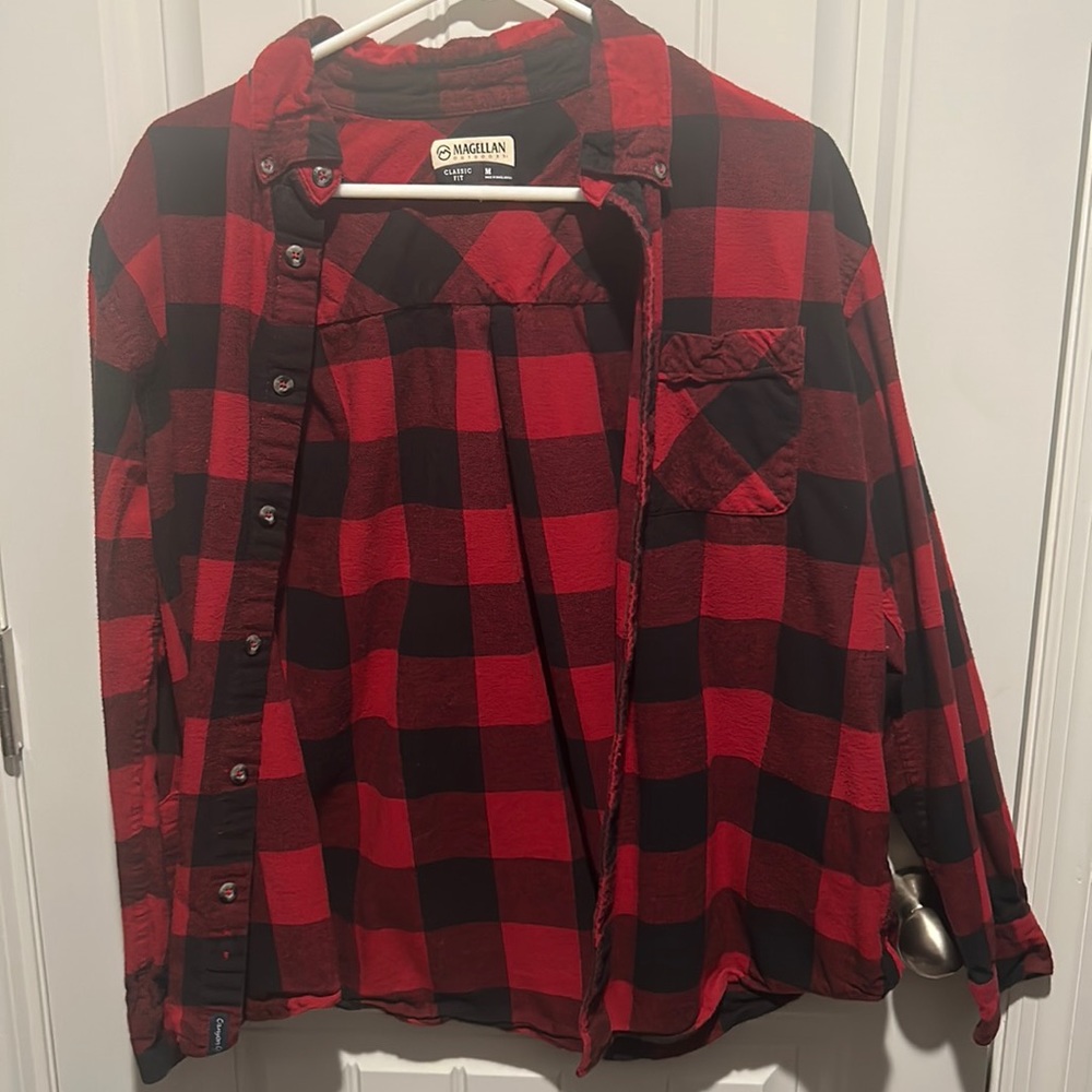 Plaid flannel black and red